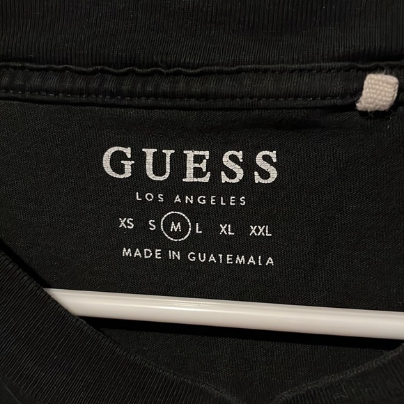 Guess Tee Shirt - Picture 3 of 4